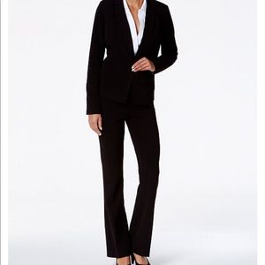 🔴3/$10🔴Juniors XOXO Black Flared Pant